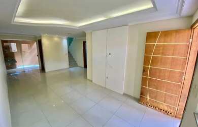 Imagem 6: Casa de 3 quartos com suíte e closet no bairro Cabral