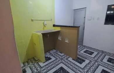 Imagem 2: Alugo pequena casa na curicica