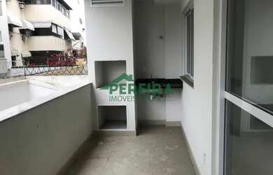 Imagem: O apartamento possui 3 Dormitórios, 1 Banheiro, 2 Vagas na