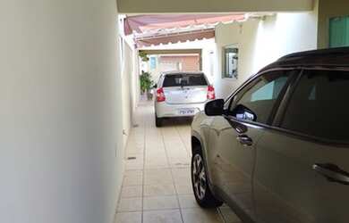 Imagem 5: Excelente casa com 326 m² de construção a venda bairro Rezek em Artur...