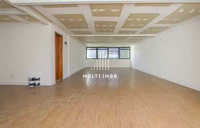 Imagem: O depósito possui 1 Vaga na garagem, 69m² de Área e está