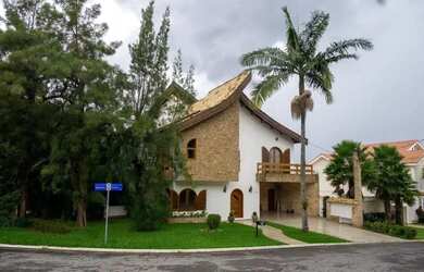 Imagem: Casa à venda e para alugar em Santana de Parnaíba, Alphaville