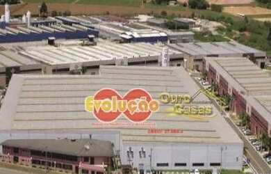 Imagem: O depósito possui 5 Vagas na garagem, 2387m² de Área e está