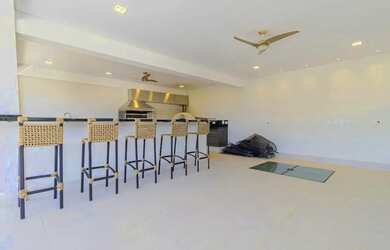 Imagem 16: Casa em condomínio indisponível com 8 quartos, sendo 8 suítes , 1,100m²