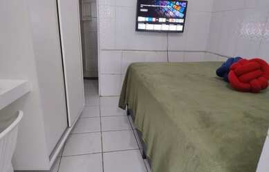 Imagem: O apartamento possui 1 Dormitório, 1 Banheiro, 90m² de Área