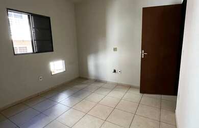 Imagem 15: Aluga-se apto padrão na Av Vetorazzo por imobiliária com fiador ou seguro...