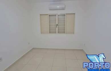 Imagem 13: LINDA CASA. Ar-condicionado, Área de serviço, 130m² de Áreae2 Vagas...