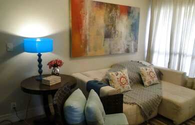 Imagem: O apartamento possui 2 Dormitórios, 1 Banheiro, 1 Vaga na garagem