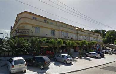 Imagem: O apartamento possui 1 Dormitório, 1 Banheiro, 1 Vaga na garagem