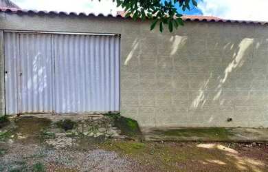 Imagem: A casa possui 2 Dormitórios e está localizado em Cidade Continental