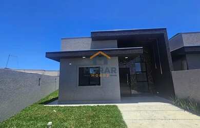 Imagem: A casa possui 3 Dormitórios, 2 Banheiros, 83m² de Área e