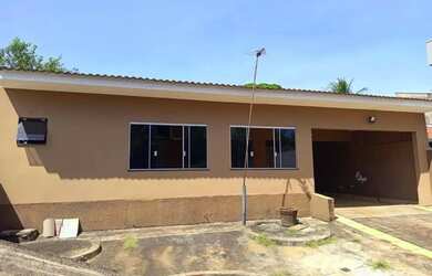 Imagem: A casa possui 3 Dormitórios, 1 Banheiro, 99m² de Área e