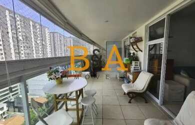 Imagem: O apartamento possui 3 Dormitórios, 2 Banheiros, 1 Vaga na