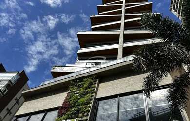 Imagem: O apartamento possui 3 Dormitórios, 3 Banheiros, 2 Vagas na