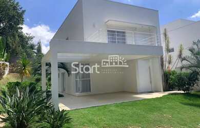 Imagem: A casa em condomínio possui 3 Dormitórios, 5 Banheiros, 4