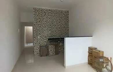 Imagem: A casa possui 1 Dormitório, 1 Banheiro, 30m² de Área e está