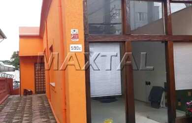 Imagem: O depósito possui 4 Vagas na garagem e 200m² de Área e está