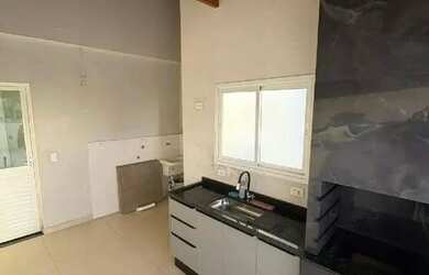 Imagem: O apartamento na coberturae possui 2 Dormitórios, 2 Banheiros