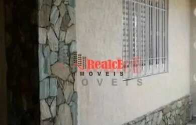 Imagem: A casa possui 3 Dormitórios, 3 Banheiros, 2 Vagas na garagem