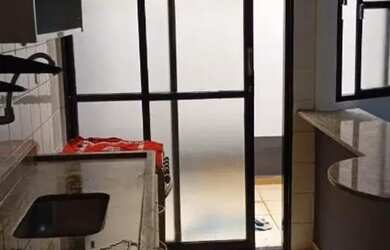 Imagem: O apartamento possui 1 Dormitório, 1 Banheiro, 1 Vaga na garagem