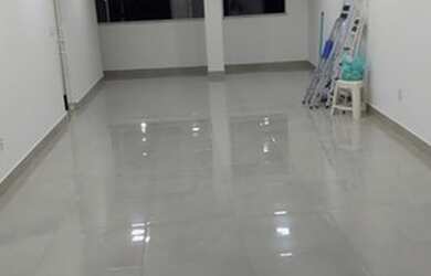 Imagem: O depósito possui 1 Vaga na garagem e 65m² de Área e está