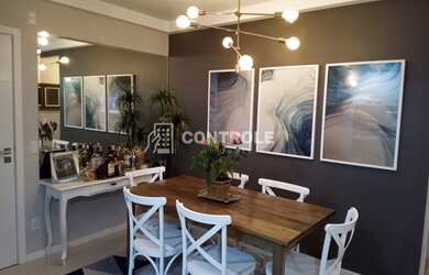 Imagem: O apartamento possui 2 Dormitórios, 2 Banheiros, 1 Vaga na