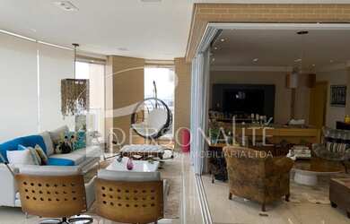 Imagem: O apartamento possui 4 Dormitórios, 5 Banheiros, 5 Vagas na