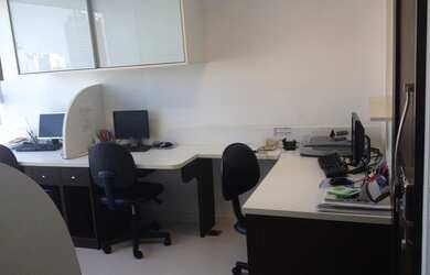 Imagem: O depósito possui 1 Vaga na garagem, 44m² de Área e está