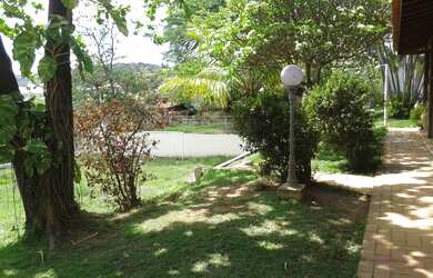 Imagem: O terreno possui 1.009m² de Área e está localizado em Ortizes