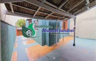 Imagem: A casa possui 2 Dormitórios, 2 Banheiros, 2 Vagas na garagem