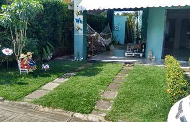 Imagem: A casa em condomínio à venda possui 4 Dormitórios, 4 Banheiros