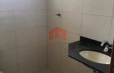 Imagem 6: Sobrado Geminado. Churrasqueira, Varanda, 10m² de Áreae2 Vagas na garagem