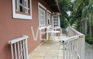 Imagem 5: Linda Casa no Condomínio Nossa Fazenda com 5 quartos -V198/03