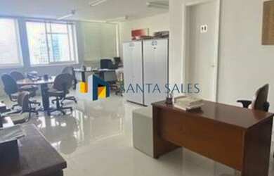 Imagem: O depósito possui 1 Vaga na garagem e 73m² de Área e está