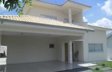 Imagem: A casa possui 3 Dormitórios, 4 Banheiros, 10m² de Área e