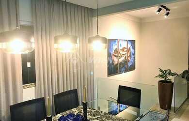 Imagem: A casa possui 2 Dormitórios, 3 Banheiros, 2 Vagas na garagem