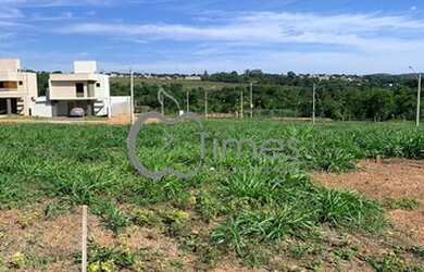 Imagem: O terreno possui 300m² de Área e está localizado em Jardins