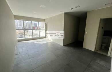 Imagem: O depósito possui 2 Vagas na garagem, 50m² de Área e está