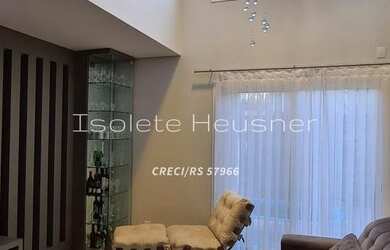 Imagem: A casa em condomínio possui 3 Dormitórios, 3 Banheiros, 3