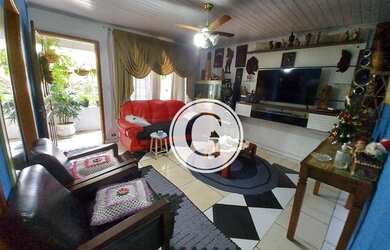 Imagem: A casa possui 5 Dormitórios, 3 Banheiros, 5 Vagas na garagem