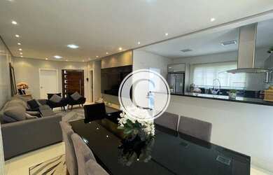 Imagem: A casa em condomínio possui 3 Dormitórios, 4 Banheiros, 4