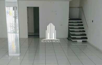 Imagem: O depósito à venda possui 3 Vagas na garagem e 286m² de Área