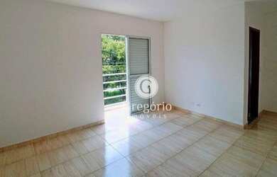 Imagem: A casa possui 2 Dormitórios, 2 Banheiros, 2 Vagas na garagem