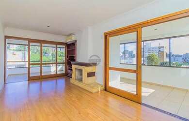 Imagem: O apartamento possui 3 Dormitórios, 1 Banheiro, 2 Vagas na