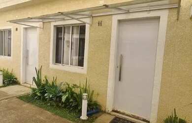 Imagem: A casa em condomínio possui 2 Dormitórios, 2 Banheiros, 1