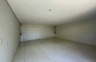 Imagem 3: Casa de Alto Padrão no Condomínio Portal das Águas