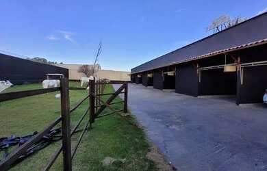 Imagem: Casa para venda com 700 metros quadrados com 11 quartos