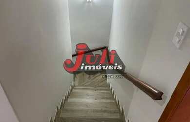 Imagem: A casa possui 3 Dormitórios, 1 Banheiro, 1 Vaga na garagem