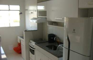 Imagem: O apartamento possui 2 Dormitórios, 1 Banheiro, 1 Vaga na garagem