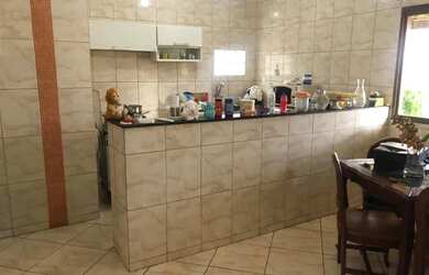 Imagem: A casa em condomínio possui 3 Dormitórios, 2 Banheiros, 3